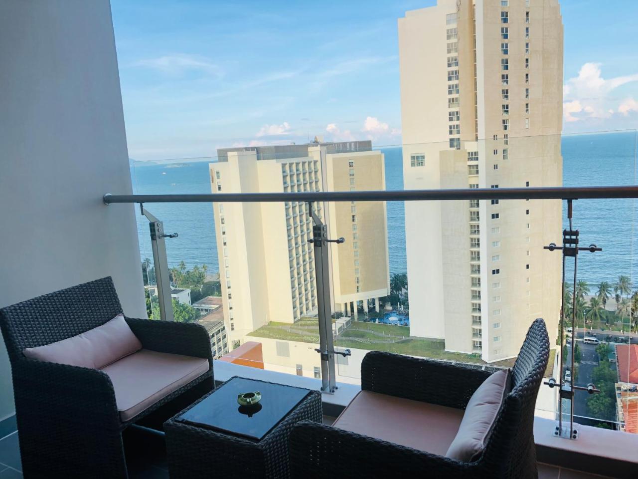 Atlantica Balcony Ocean View Serviced Apartment Nha Trang Luaran gambar